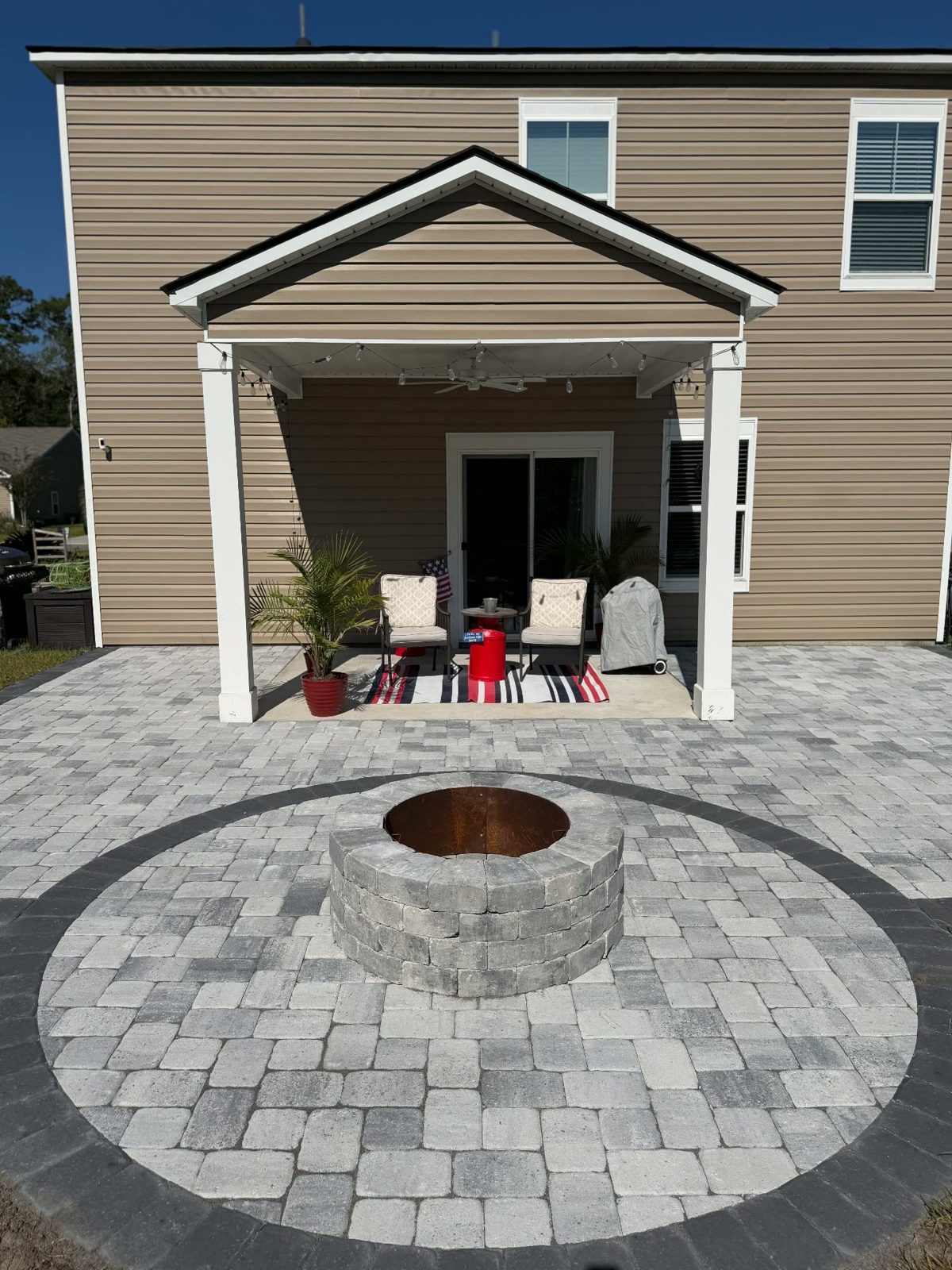 Fire Pits & Outdoor Living
